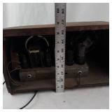 Vintage Automatic Radio Model 613x Wooden Tube Radio