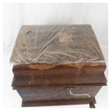 Vintage Edison Cylinder Phonograph in Wooden Case