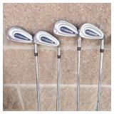 Triumph Golf Club Set With Rollin R7 Bag