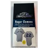 Roger Clemens 2003 Game Jersey Swatch from sportscards.com