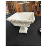 Decorative Serving Pieces & Porcelain Shaker (Lot of 5)