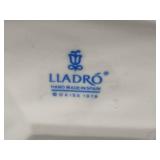 Lladro "Avoiding the Goose" Figurine #5033