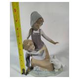 Lladro "Avoiding the Goose" Figurine #5033