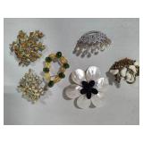 Lot of Asst Brooches