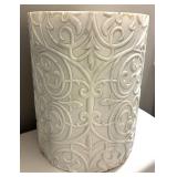 White Floral Wreath & Decorative Cylinder Bathroom Decor Mixed Lot