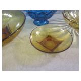 (CS) Vintage Colored Glass Bowls...