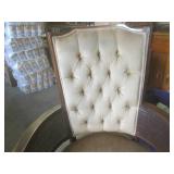 (BR1) Vintage Mid-Century Tuffed wi...