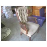 (BR1) Vintage Mid-Century Tuffed wi...