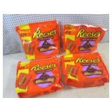 (B-1) 4 Bags of Snack Size Reeses C...