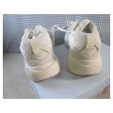 (CS) Pair of Women