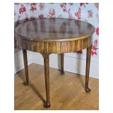 Antique Round Mahogany Center Table with Turned Legs