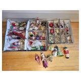 Vintage Christmas Cheer Ornament Collection C