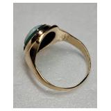Gold Green Carved Cameo Ring Featuring a Girl ~ Size 5, 3g