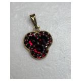 14K Yellow Gold Garnet Clover Pendant ~ 2g