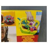 Play-Doh Blooming Flowers Set - Brand New