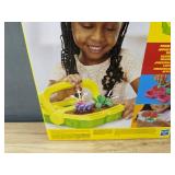 Play-Doh Blooming Flowers Set - Brand New