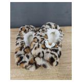 2 Brookstone Slippers Women