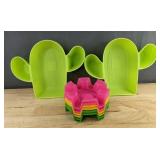2 Cactus Chip and Dip Trays & 6 Taco Holders - Brand New