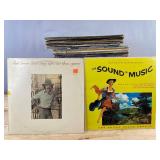 90+ Vinyl LP Album Collection - Chicago, Jane Fonda, Sonny & Cher, The Oak Ridge Boys, Simon & Garfunkel, Pavarotti, The Kingston Trio, The Grass Roots *C
