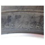 (4) 17" Jeep Wheels w/245/75 R17 Tires