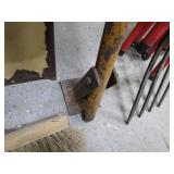 Hand Tools & Tripods