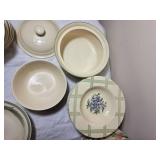 Pfaltzgraff Garden Party Stoneware Dinner Set (75 Pieces)