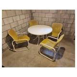 Samsonite MCM Patio Table Set