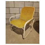 Samsonite MCM Patio Table Set
