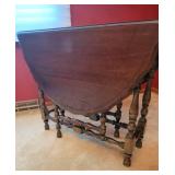 Vintage Mahogany Gateleg Table