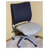 Alaris Rolling Office Chair