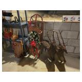 Miscellaneous Christmas Decoration Collection - Sleds / Wreath / Snowman Baskets