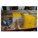Bon Stucco Dash Brushes and Scoop
