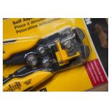 Titan Self Adjusting Wire Stripper