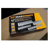 GearWrench 47-Piece 1/4" Drive SAE/Metric Standard & Deep Mechanics Tool Set