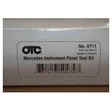 *2* OTC 6711 Mercedes Instrument Panel Tool Kit