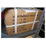 Sunex 4998 10,000 PSIG Capacity Air/Hydraulic Foot Pump