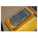 Fluke 18 Digital Automotive Meter with Soft Case