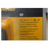Fluke 18 Digital Automotive Meter with Soft Case
