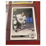 (4) Wayne Gretzky Cards