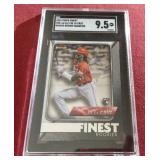2024 Topps Finest Elly De La Cruz Rookie Variation - SGC 9.5