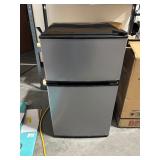 3.2 Cubic Foot Refrigerator/Freezer