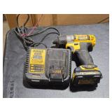 DeWalt® 12V Cordless Screwdriver DCF610 with Battery, Charger