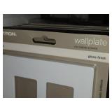 Lot of (50) Lutron and Leviton Decora 2-gang Screwless Wall Plate White (in original packaging)