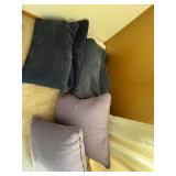 Blue Quilted Coverlet Bedspread Set With Matching Shams Good