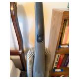 Hoover WindTunnel Upright Vacuum HEPA Media Bagless Gray See Photos