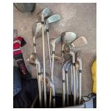 Wilson ProStaff Golf Club Set With Stand Bag