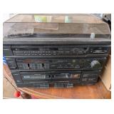 Sanyo Gxt808u Stereo Music System With Speakers & Assorted Media