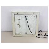 Vintage 1983 WORKING Light Up Budweiser Clock