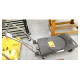 1,000 lb Haulmaster hydraulic table cart