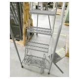 7 step stair, 450 lb capacity